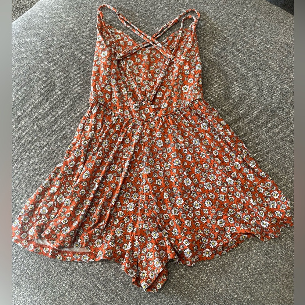 Forever 21 Romper Women’s Size Small Pre-owned - Picture 4 of 7